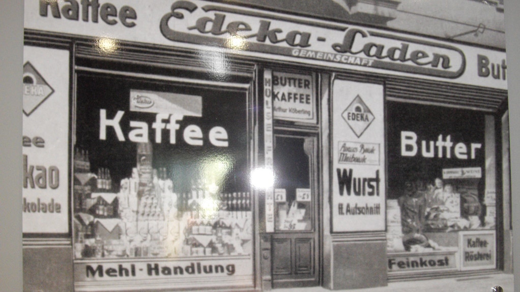 EDEKA Markt außen
