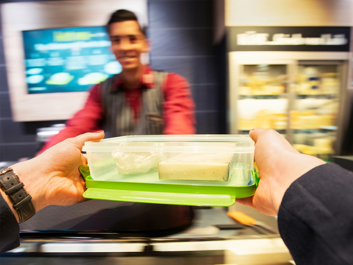 EDEKA Südwes Nachhaltigkeit nachhaltiges Handeln Theke Frischebox Plastik Recycling 